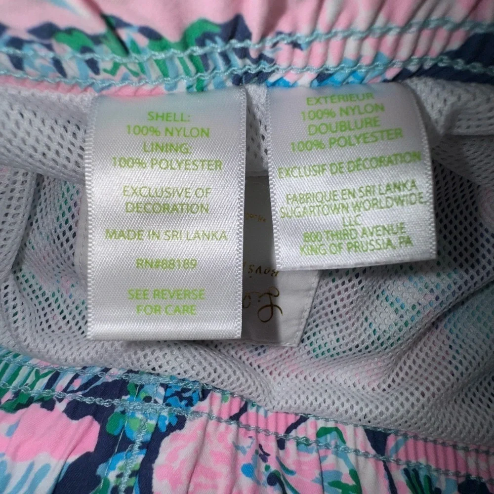 Lilly Pulitzer Boys' kids swim Trunk in Pink and Blue size 4-5. VGUC